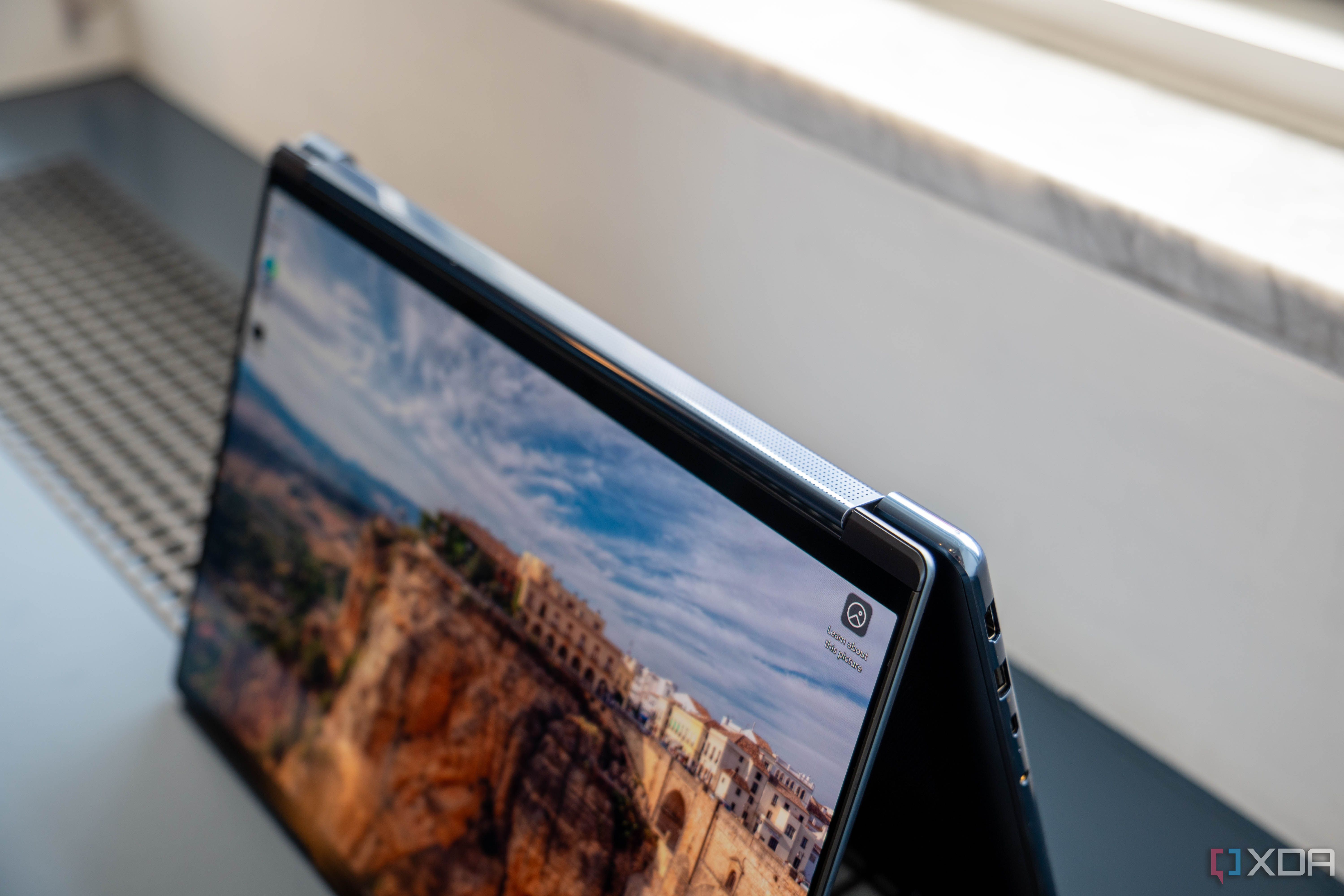 Lenovo Yoga 9n 2-in-1-8