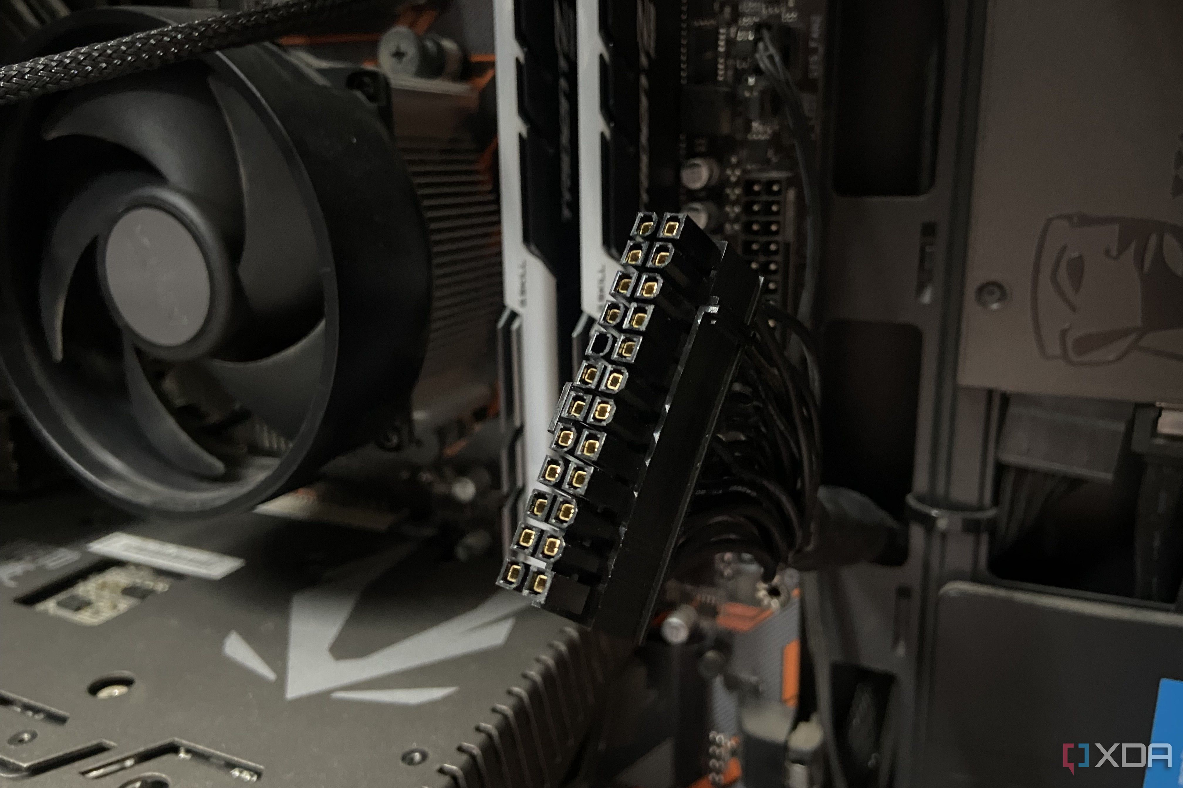 Intel's ATX12VO V3 replaces 24-pin connector