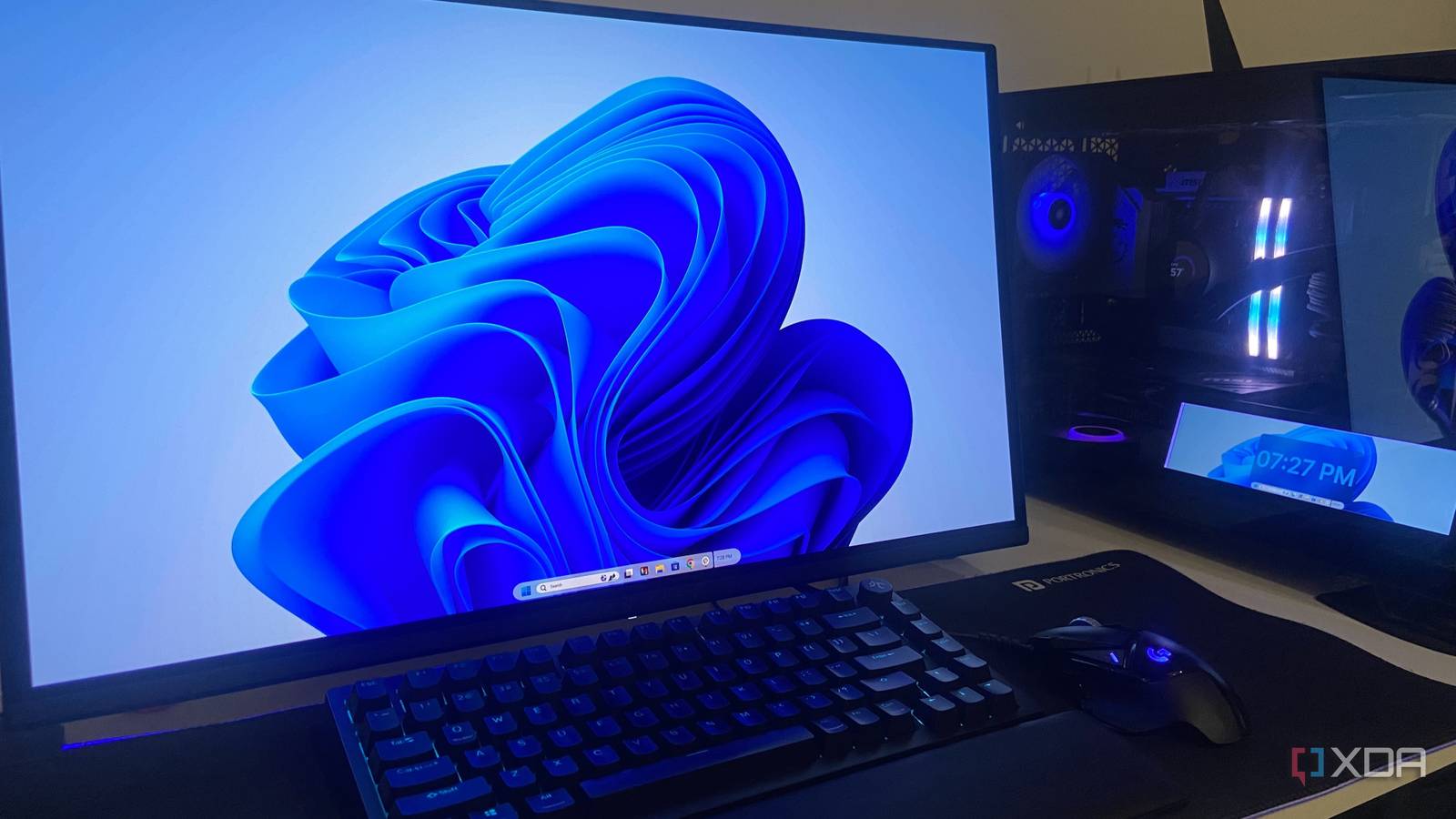 Панель управления службами Windows 11 с открытым списком процессов Панель управления службами Windows 11 с открытым списком процессов