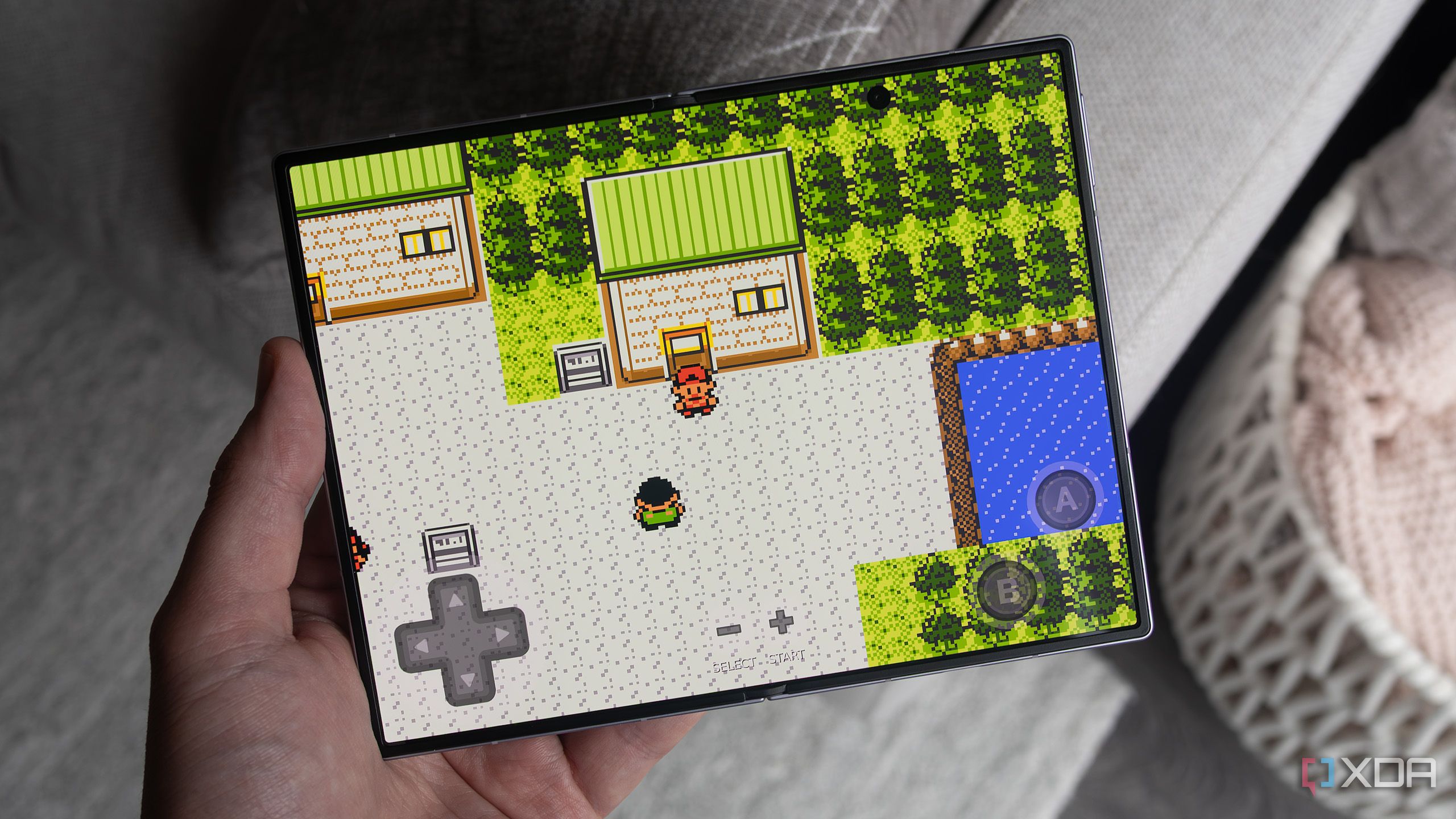 Pokemon Gold running in the gen1recomp Android port