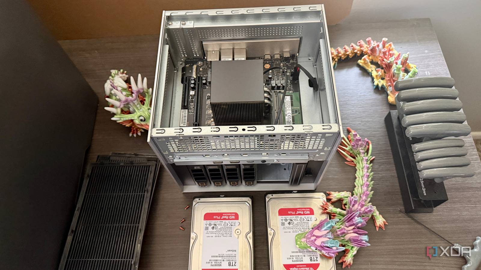 The best thing about the ZimaCube 2 isn’t the drive bays: It’s the PCIe slots