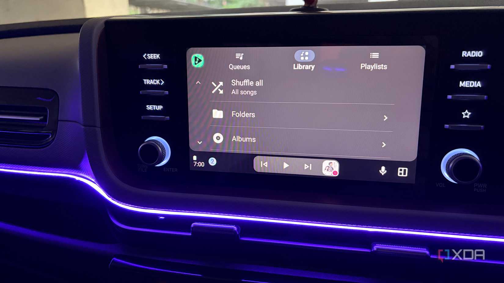 Musicolet для Android Auto Интерфейс музыкального плеера Musicolet в Android Auto