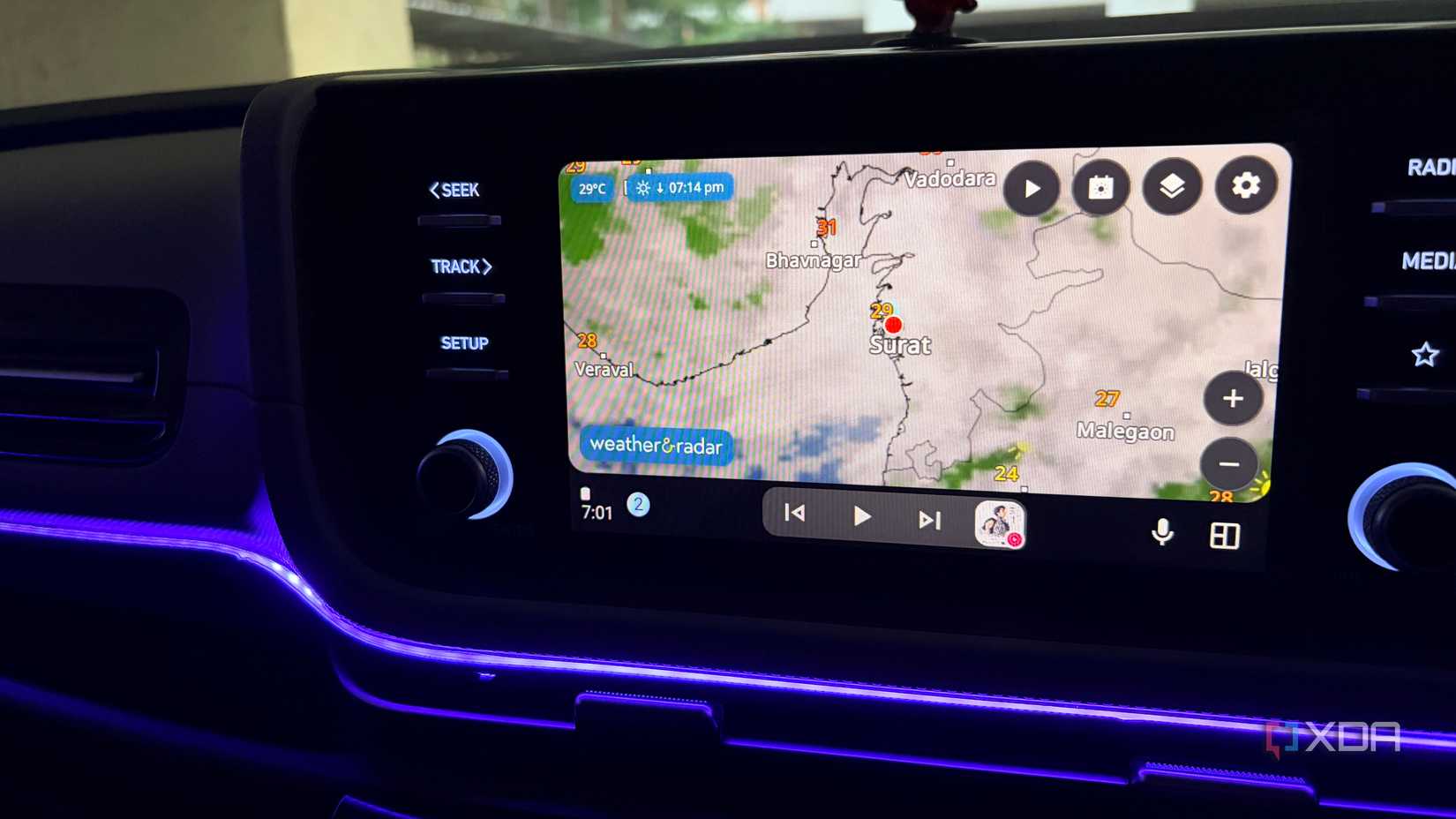 Отображение погоды в Weather & Radar Карта осадков в приложении Weather & Radar на Android Auto