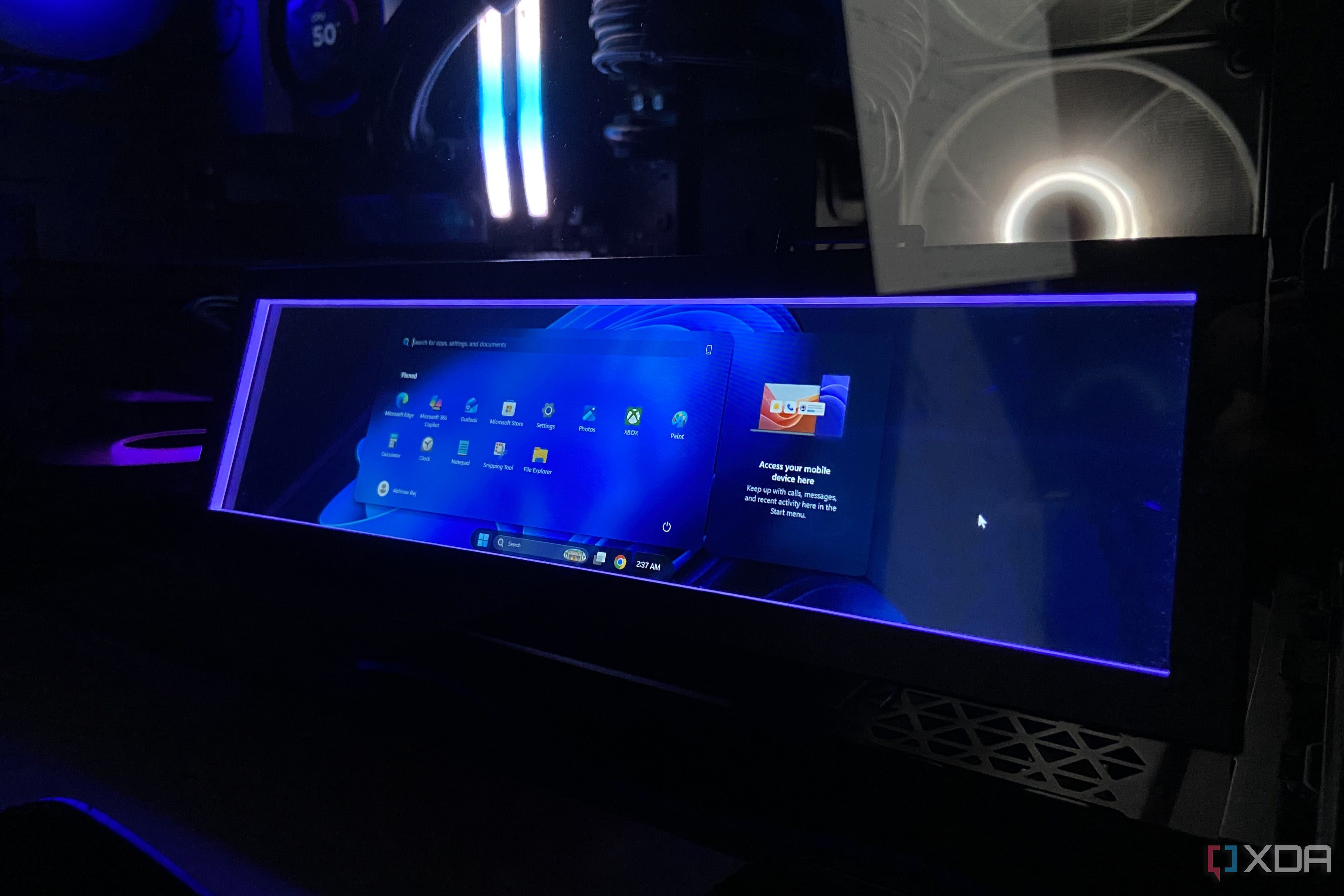 Lian Li 8.8-inch Universal Screen running Windows 11 Pro.