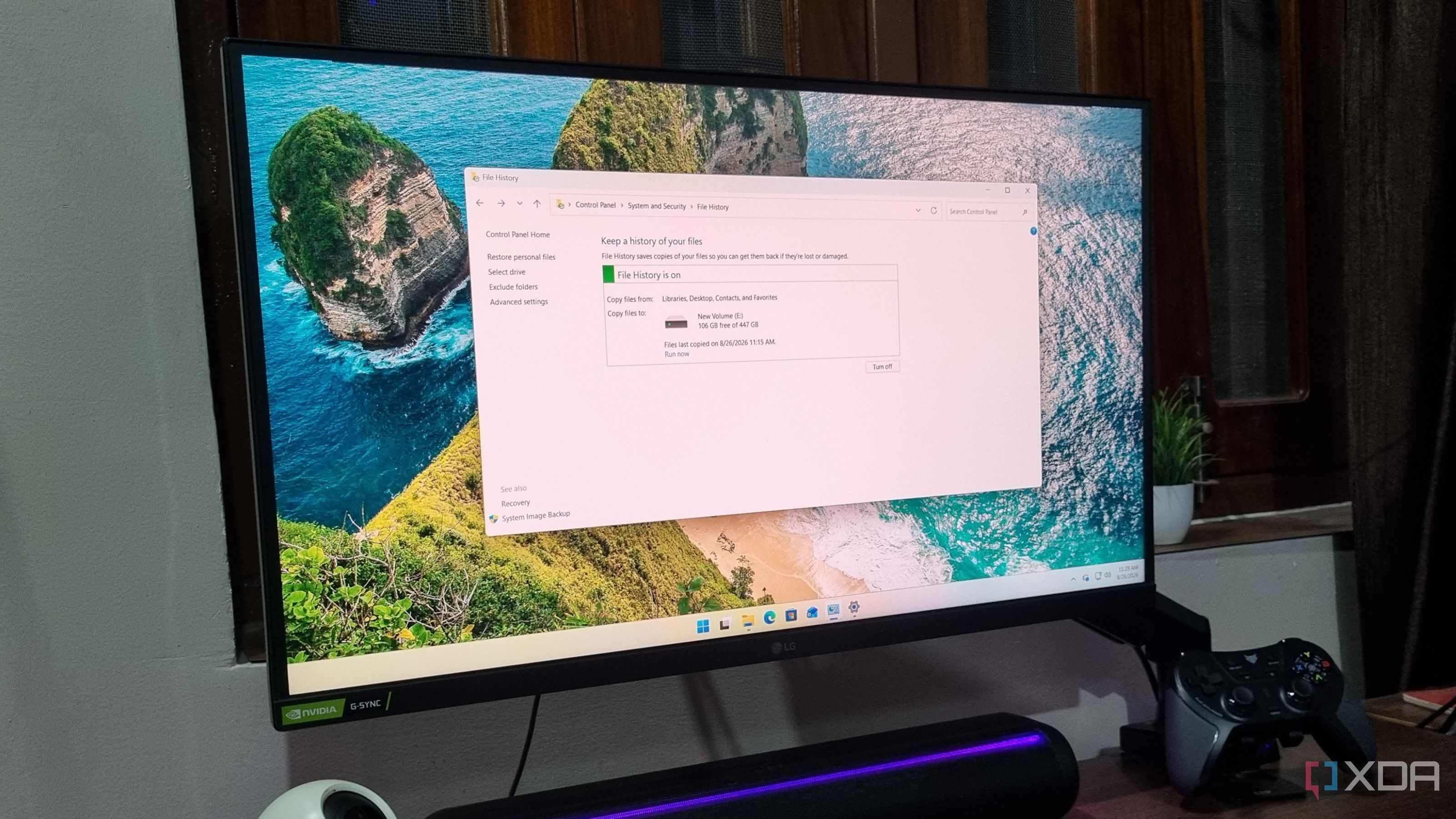 photo of windows 11 pc file history