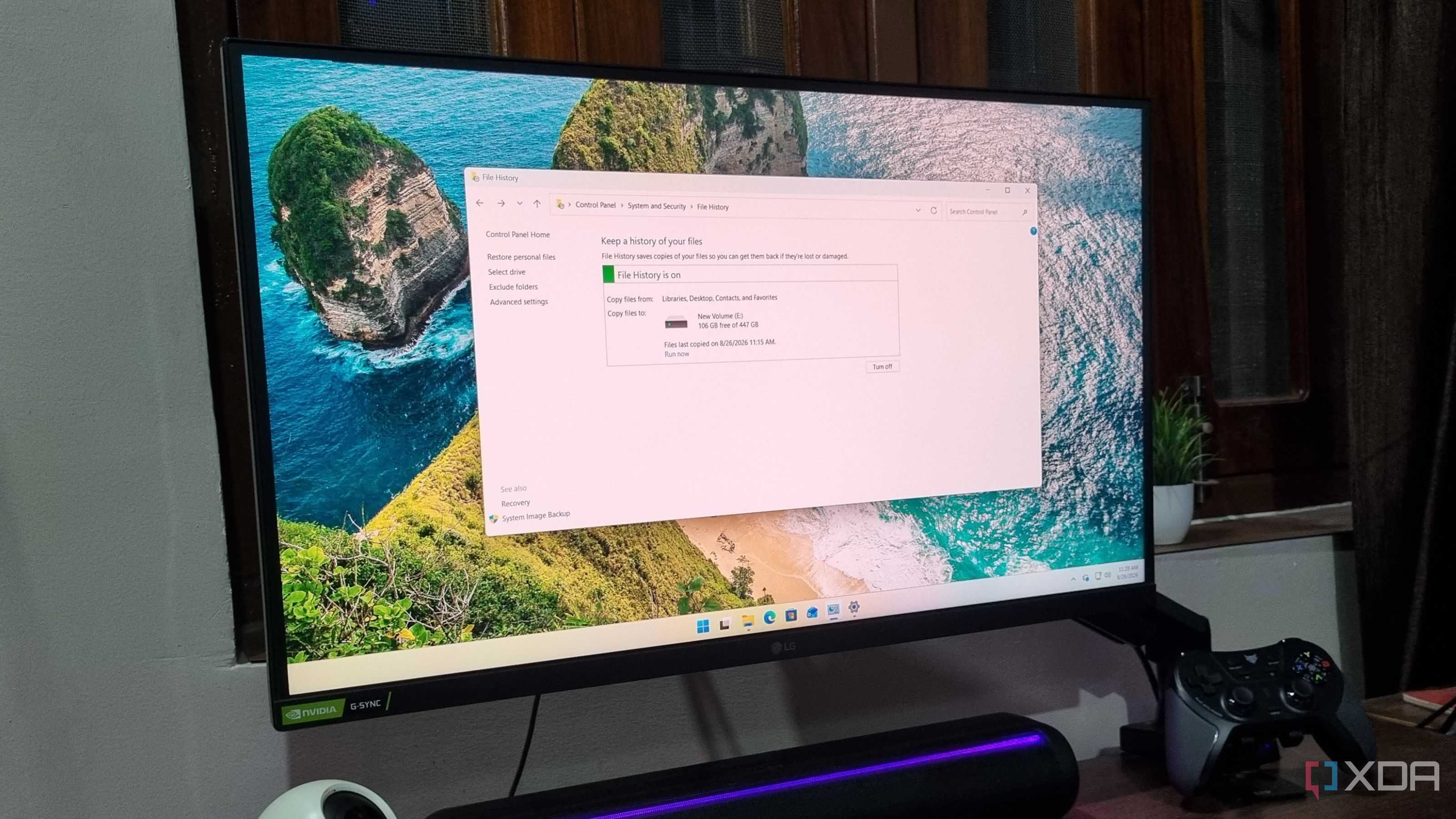 photo of windows 11 pc file history