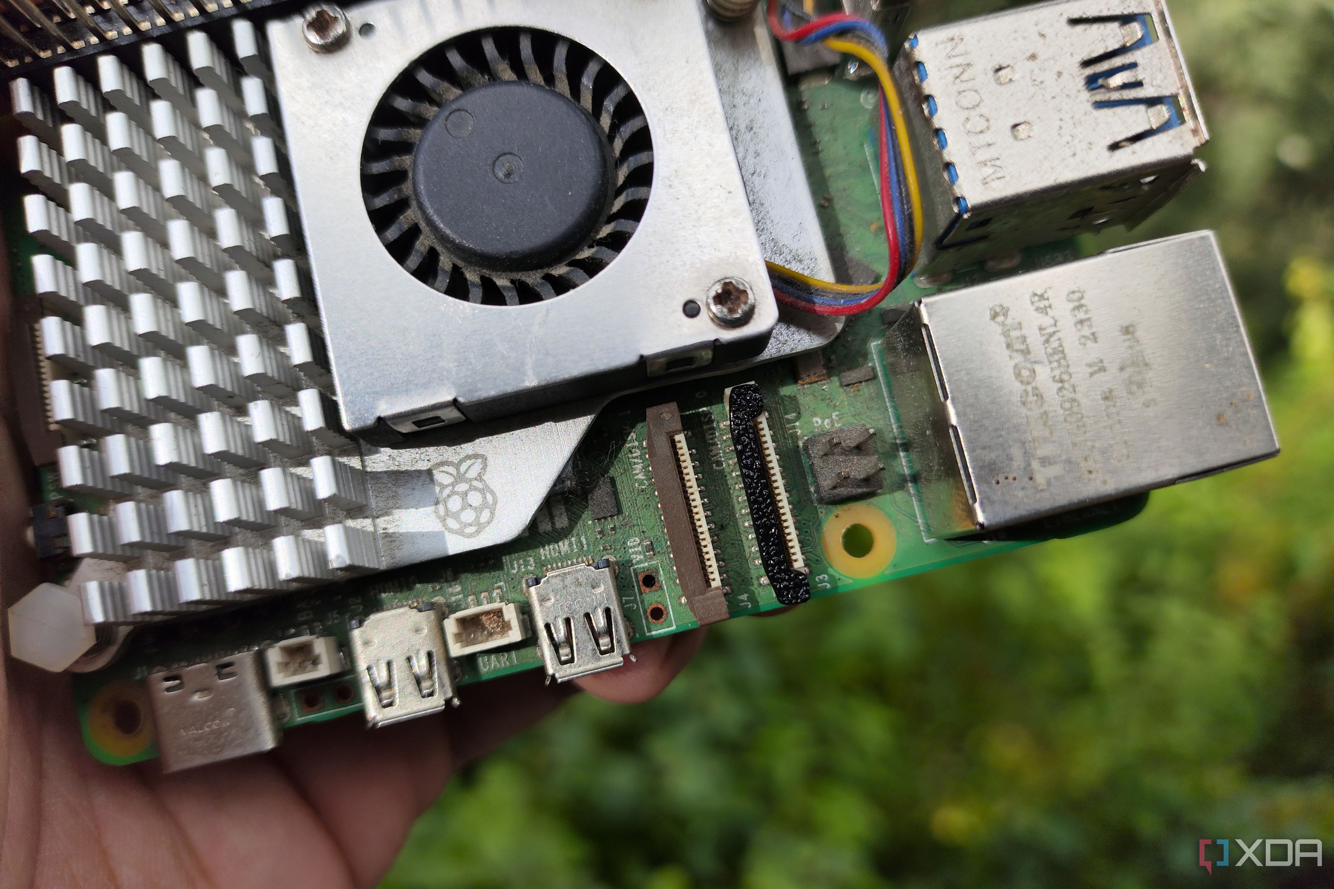 I 3D printed a replacement for the Raspberry Pi 5's fragile MIPI latch ...