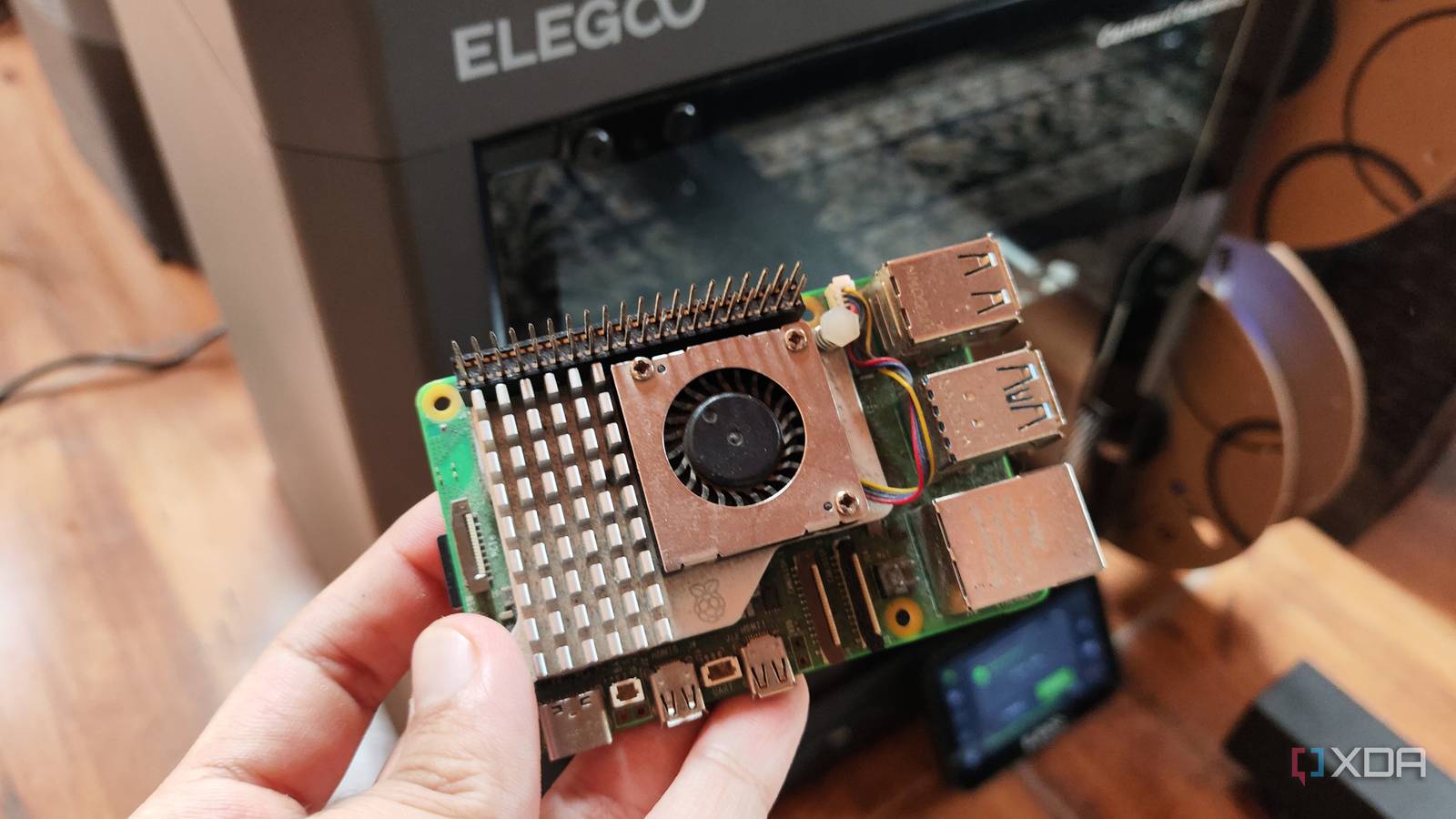 I 3D printed a replacement for the Raspberry Pi 5's fragile MIPI latch ...