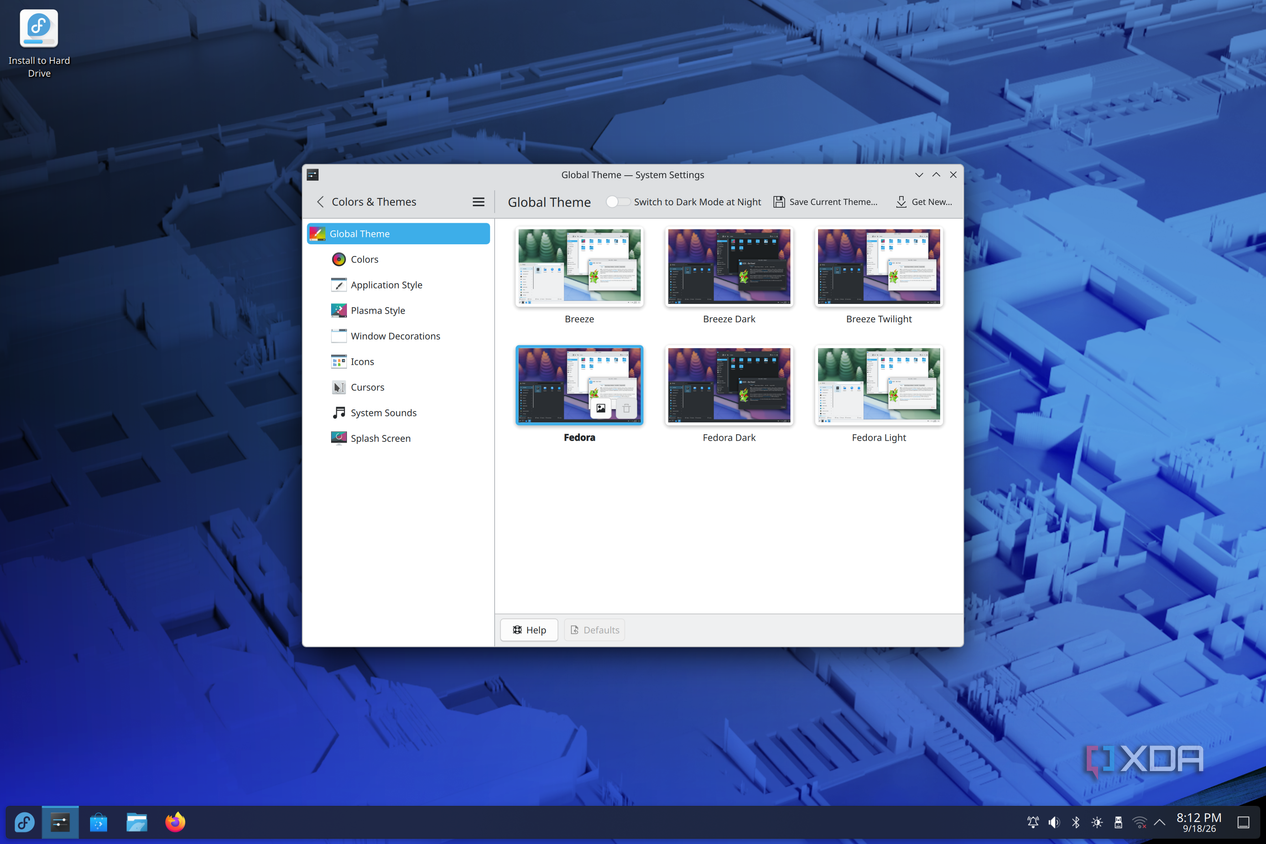 Screenshot of system settings in KDE showing installed themes included with Fedora
