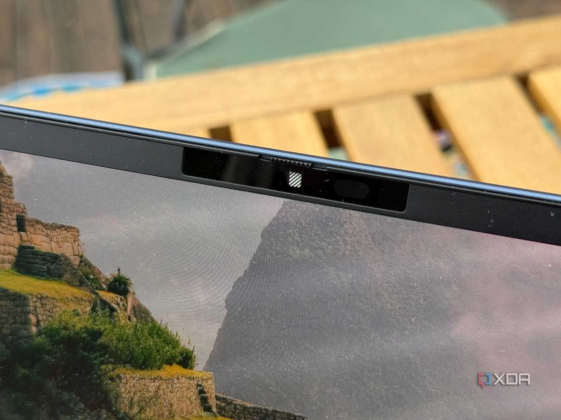 Обзор HP EliteBook X G2i: премиальный ноутбук с отличным экраном и странностями в работе — иллюстрация 3 к материалу Обзор HP EliteBook X G2i: премиальный ноутбук с отличным экраном и странностями в работе — иллюстрация 3 к материалу