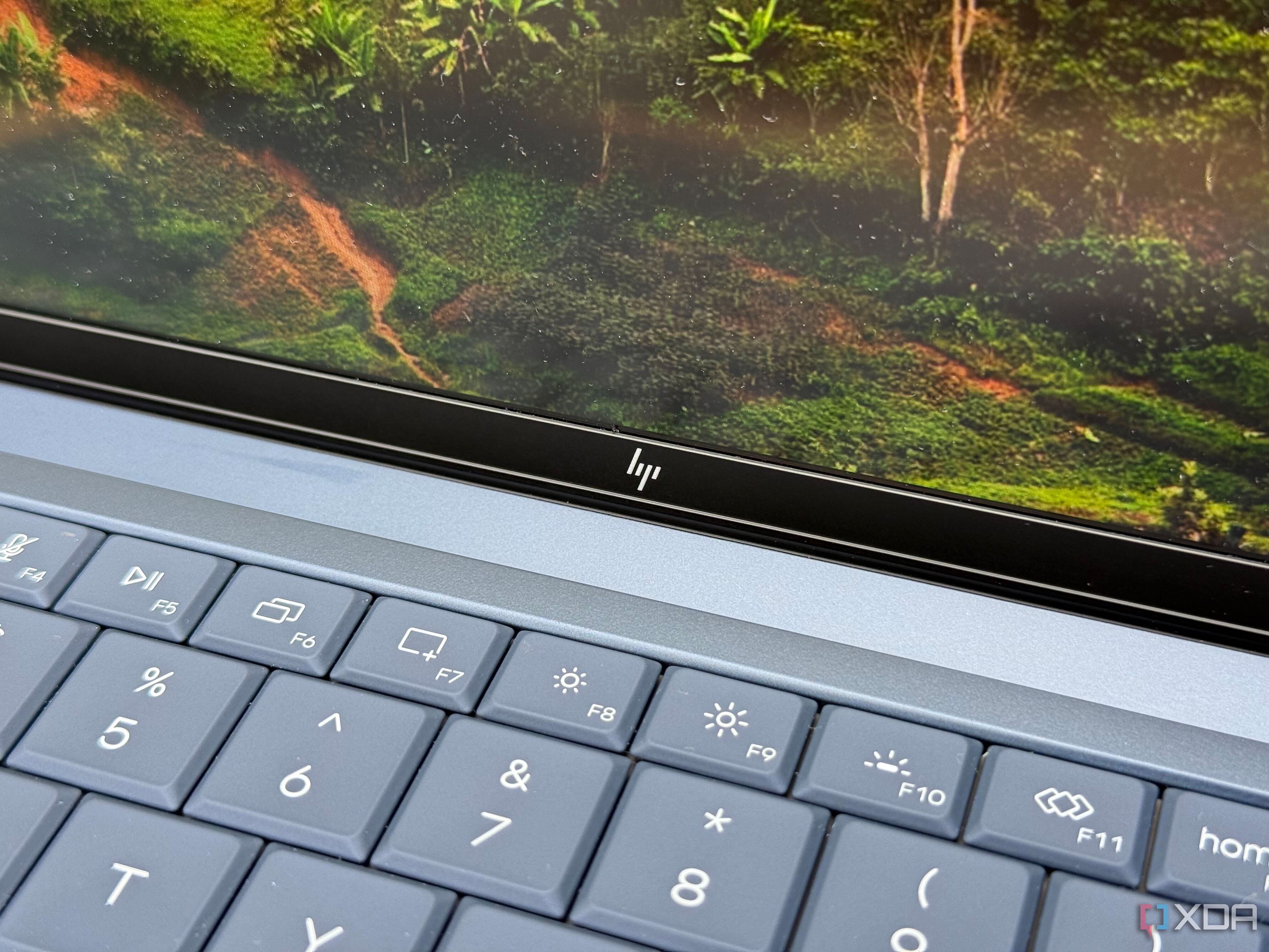 Обзор HP EliteBook X G2i: премиальный ноутбук с отличным экраном и странностями в работе — иллюстрация 5 к материалу