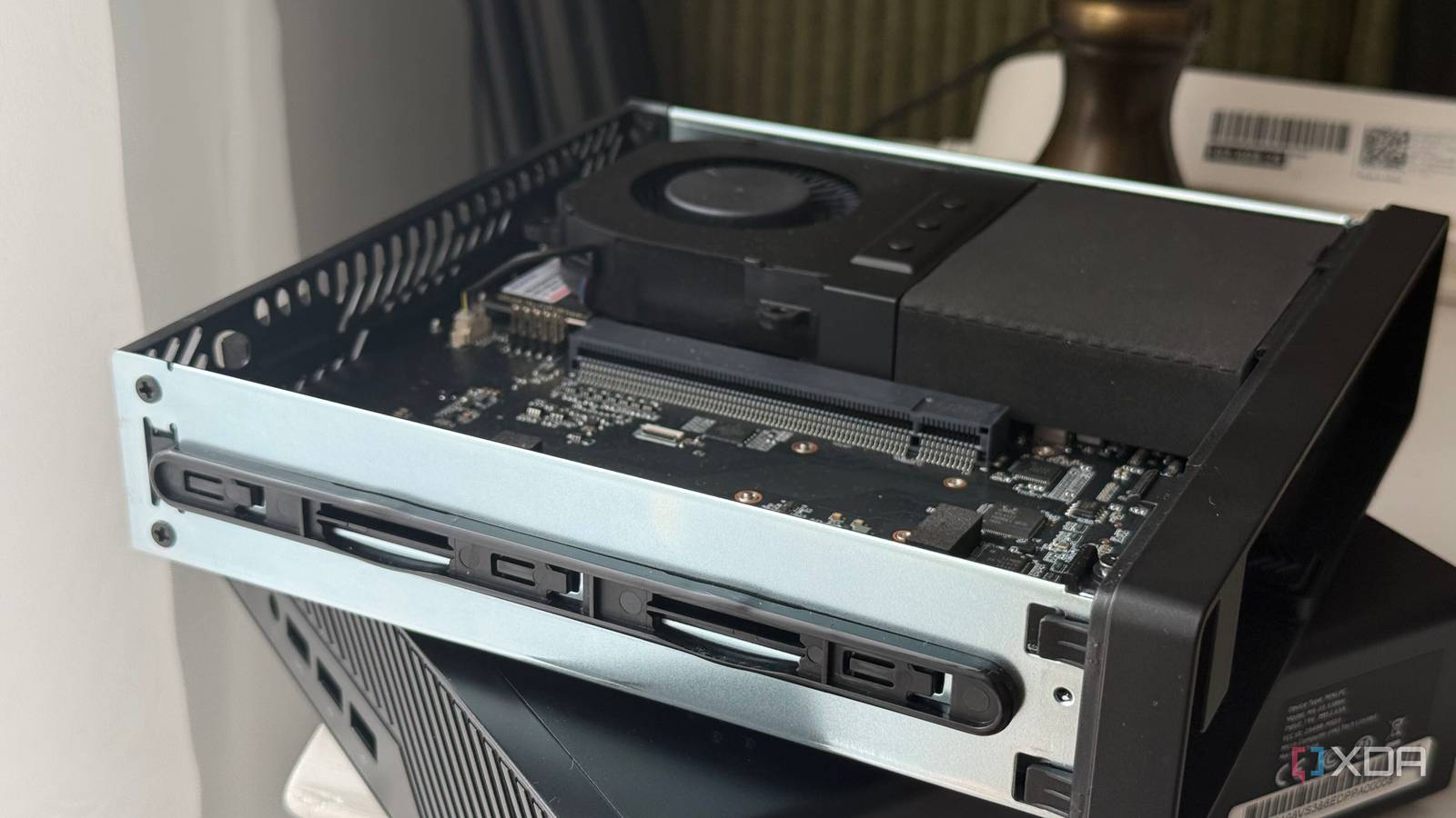 Mein Mini-PC bietet Platz für größere Modelle als meine alte Grafikkarte ...