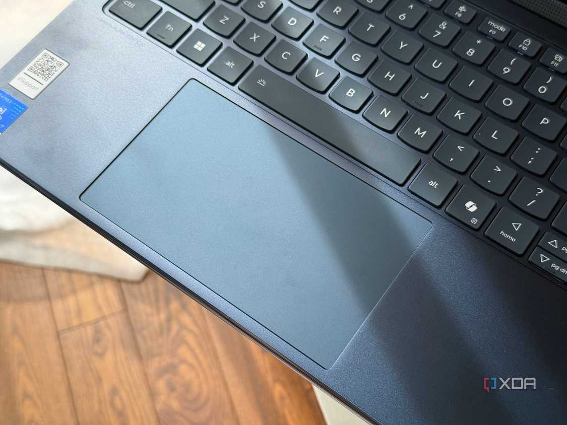 Обзор Lenovo Yoga 9i 2-in-1 Aura Edition 2026 — иллюстрация 3 к материалу Обзор Lenovo Yoga 9i 2-in-1 Aura Edition 2026 — иллюстрация 3 к материалу