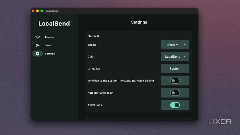 Универсальный инструмент LocalSend: бесплатная и быстрая кроссплатформенная альтернатива AirDrop Настройки программы LocalSend с возможностью выбора темы и языка