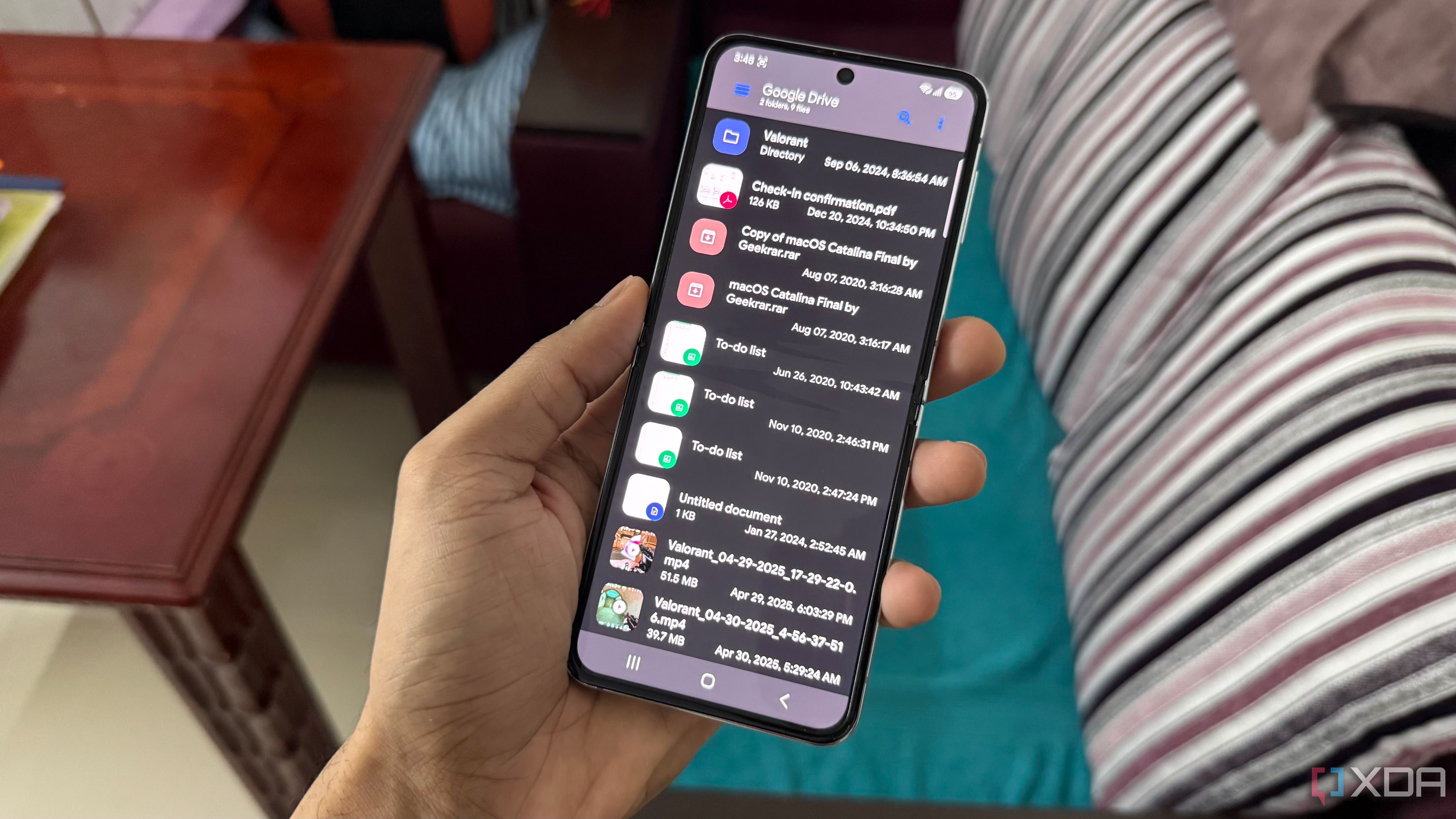 Solid Explorer cloud storage access on a Samsung phone