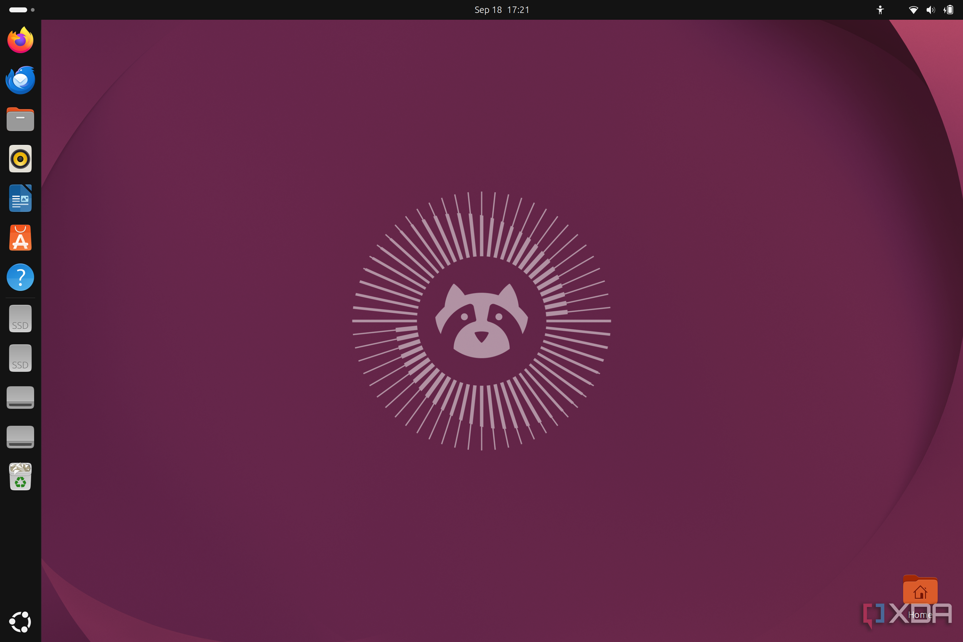 Screenshot of the default desktop on Ubuntu 26.04
