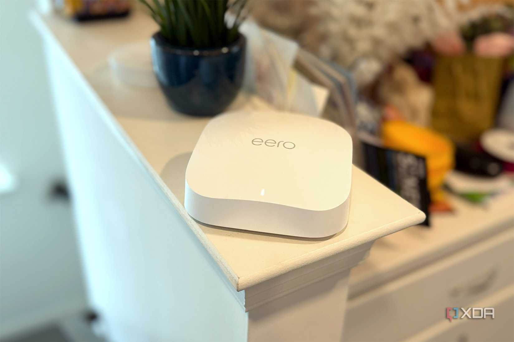 eero node on counter