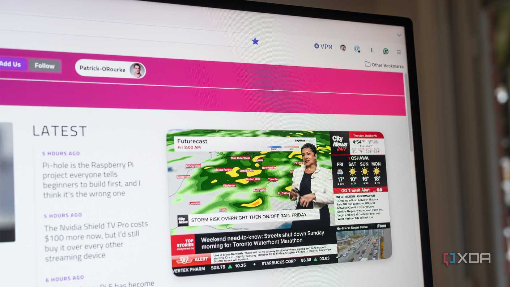 Famelack's picture-in-picture mode 