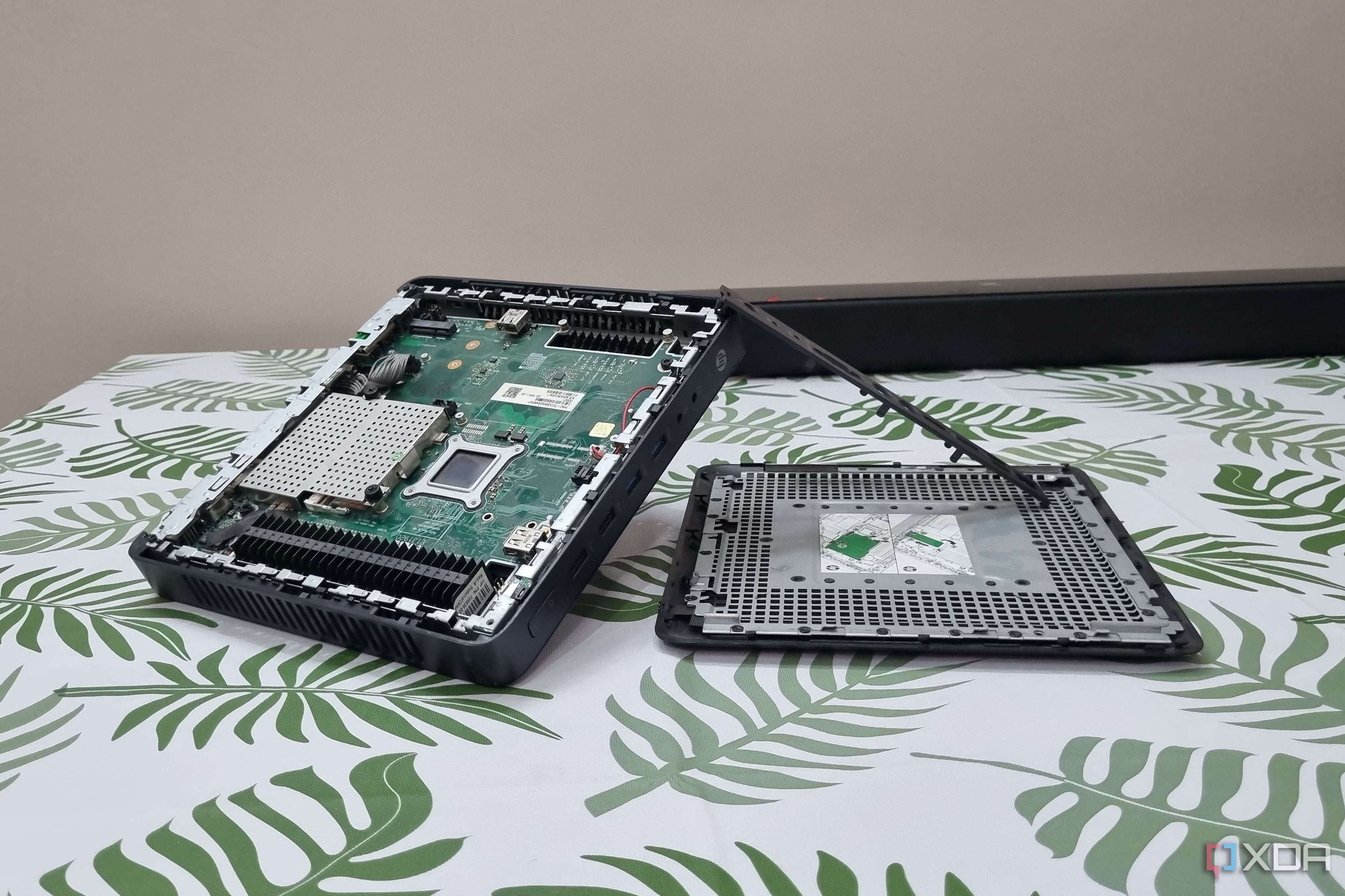photo of hp t620 disassembly