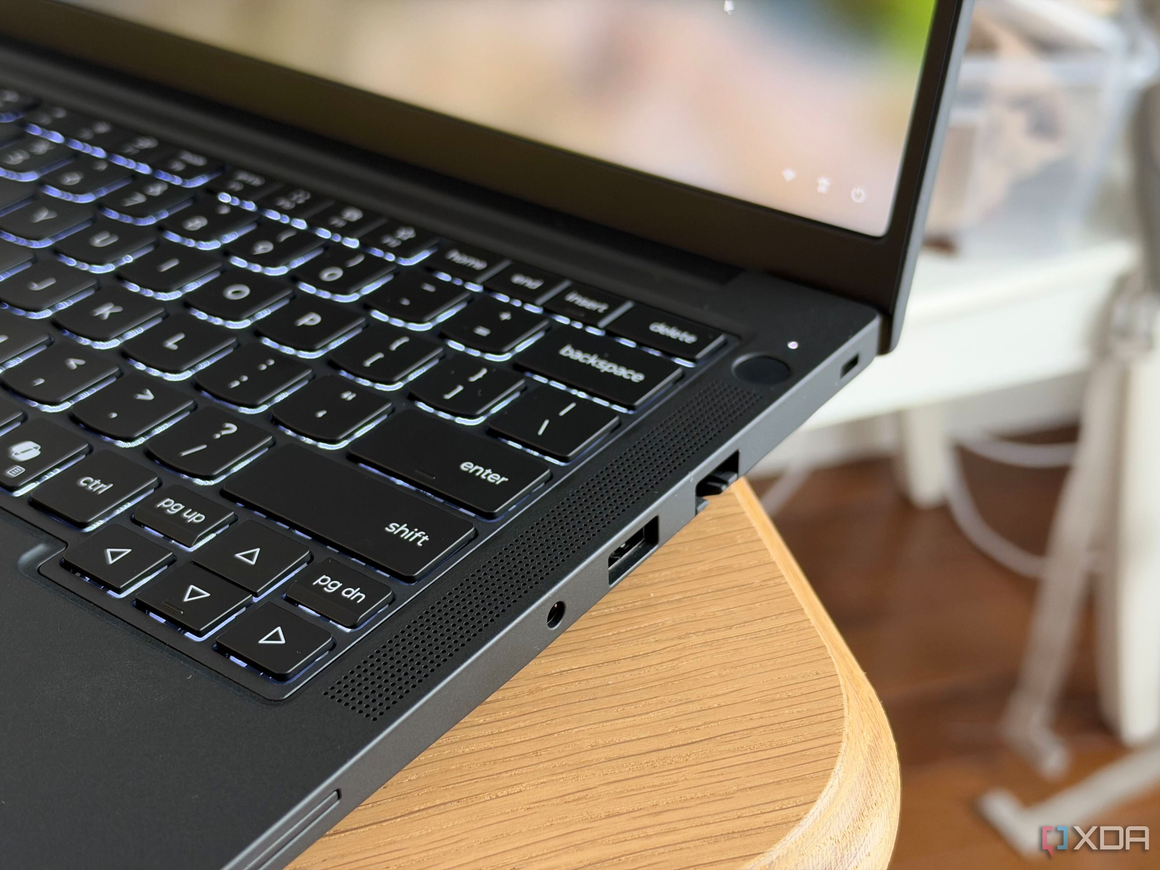 lenovo-thinkpad-laptop-t14-gen-7 (28)