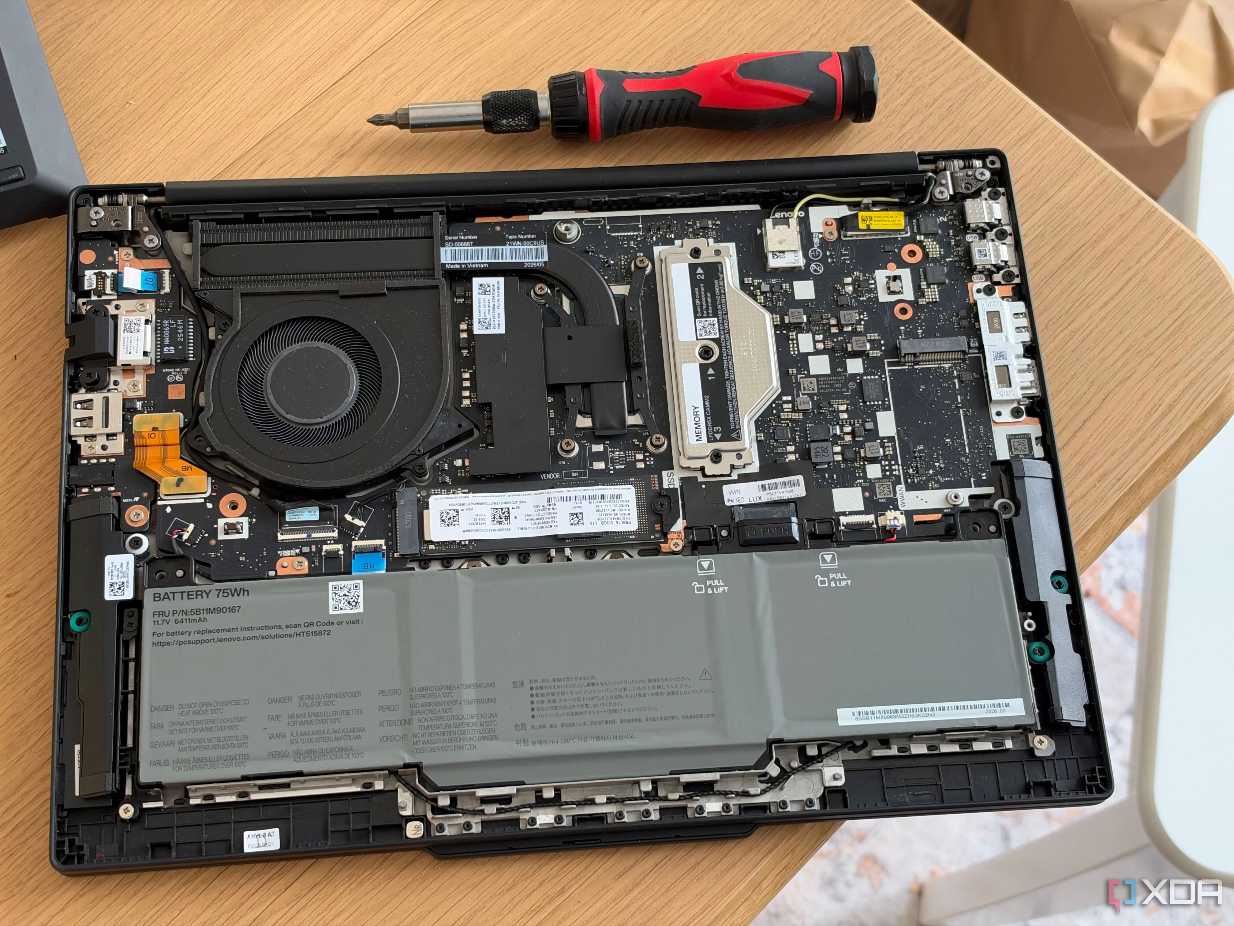 lenovo-thinkpad-laptop-t14-gen-7 (9)