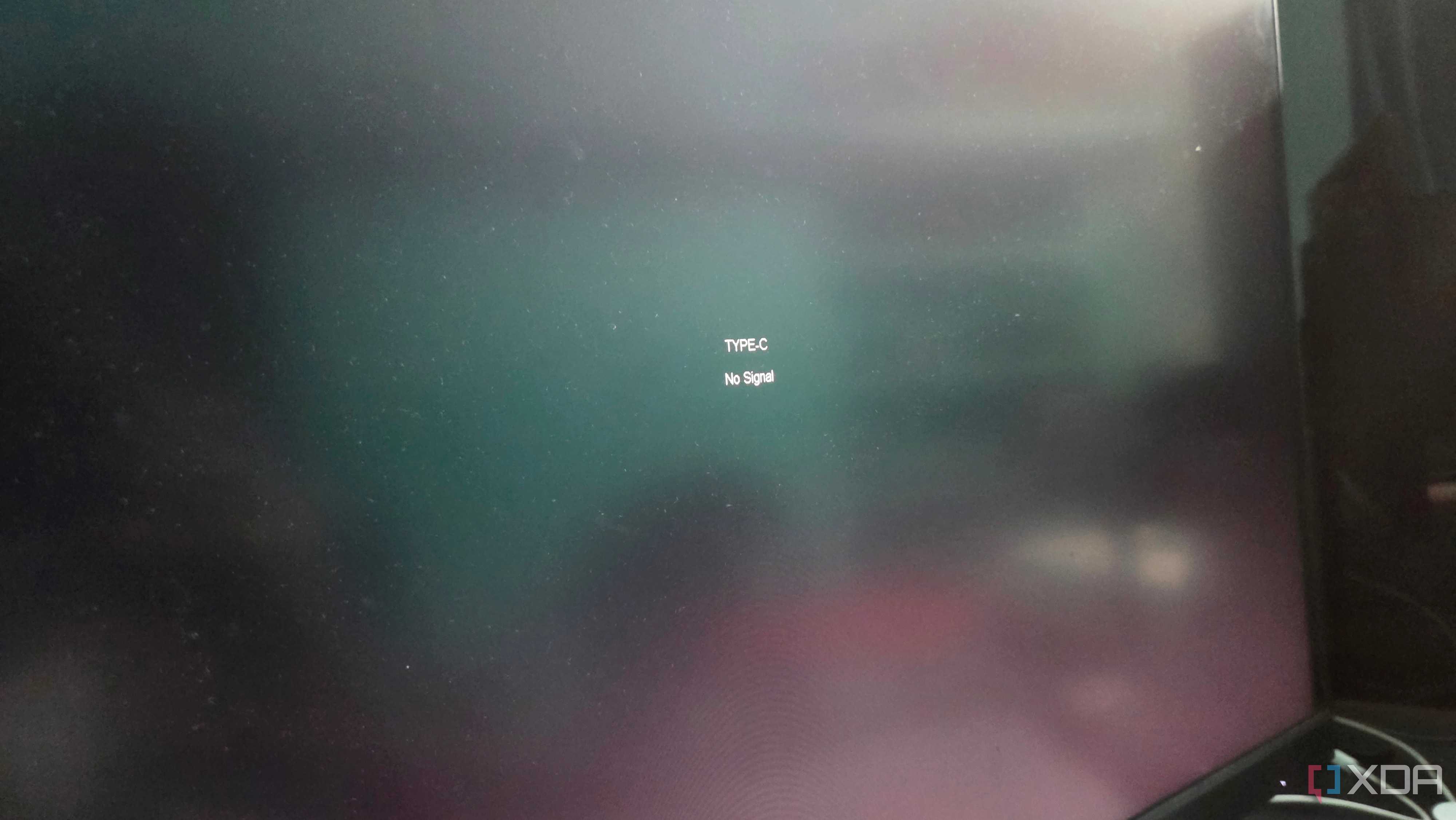 Monitor screen with the text TYPE-C above the words No Signal