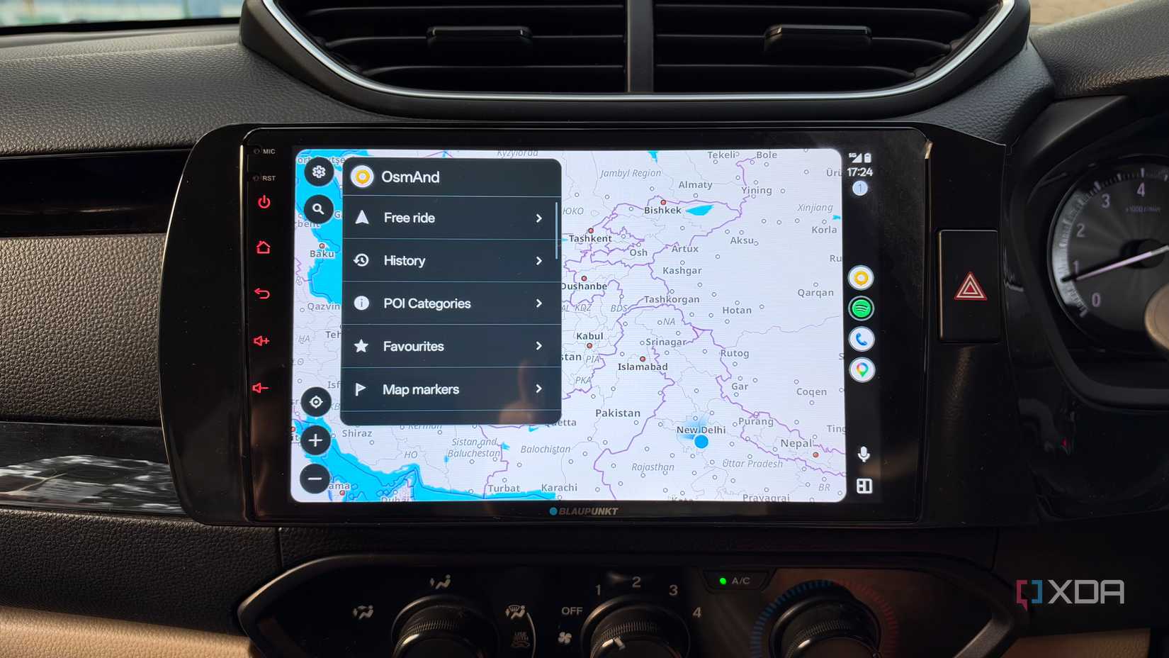 OsmAnd headunit main page