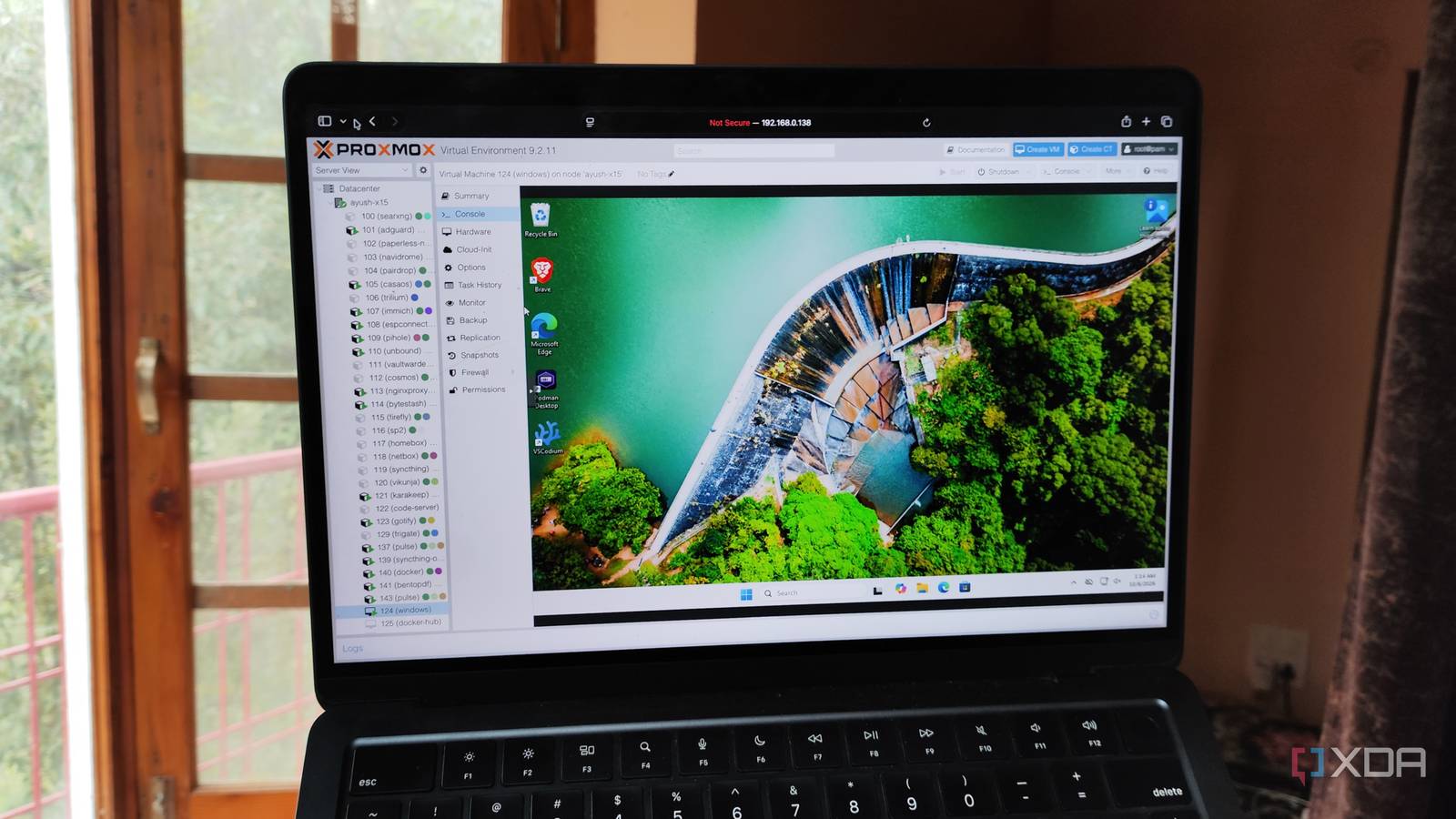 Запуск виртуальной машины с Windows 11 в интерфейсе Proxmox