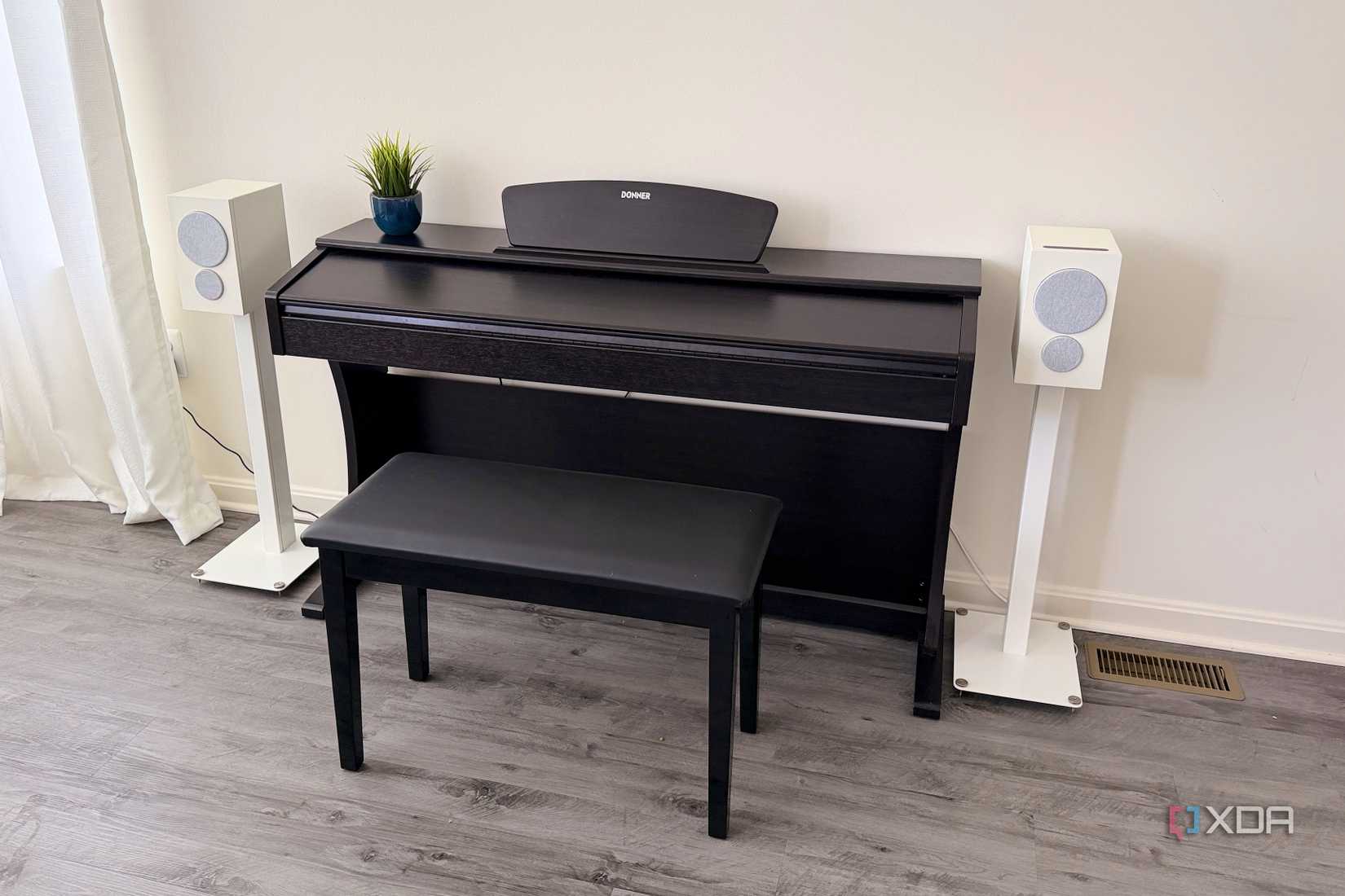 psb iq2 stands piano