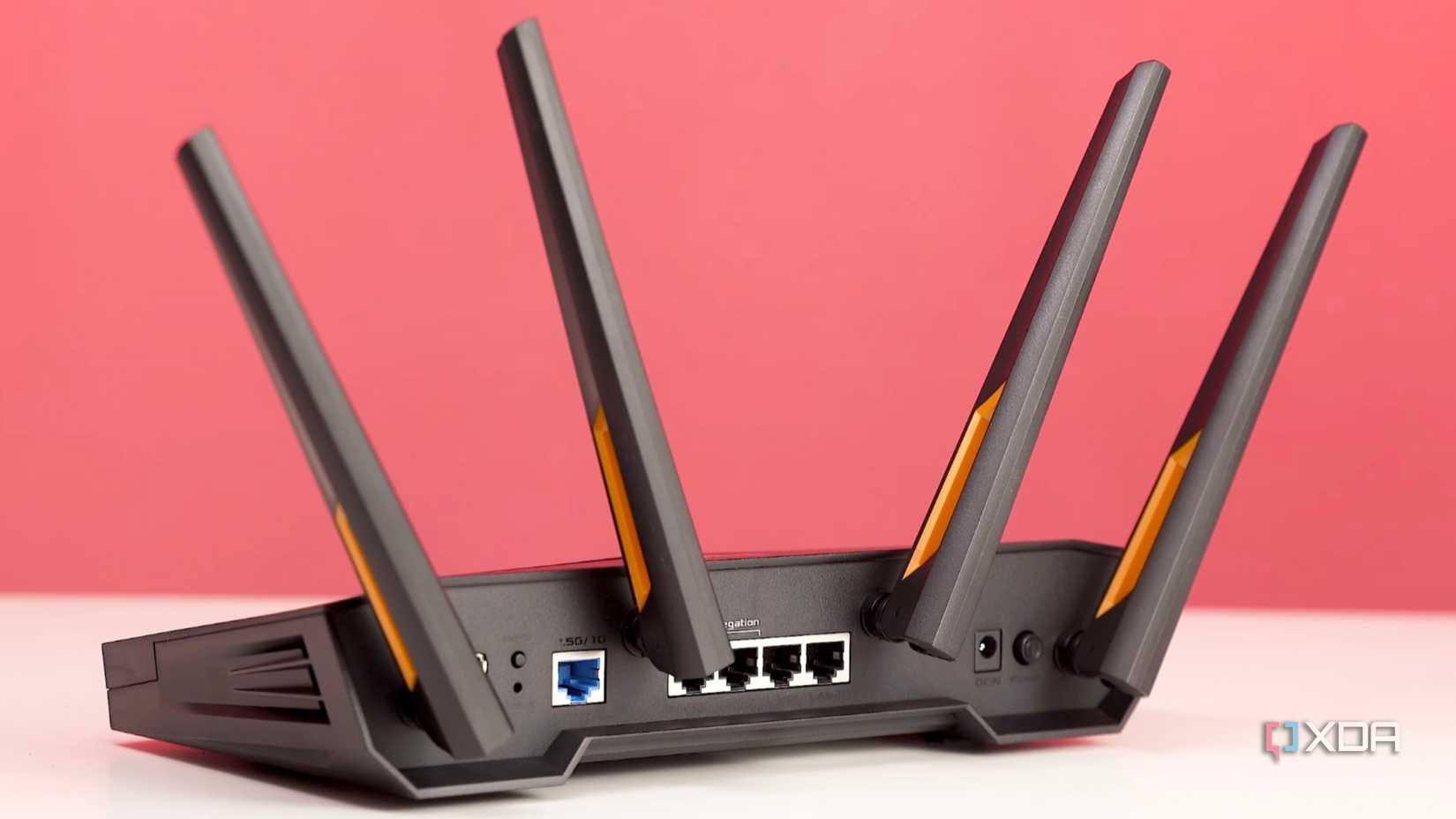 side view of the asus tuf gaming ax4200 router and its antennas